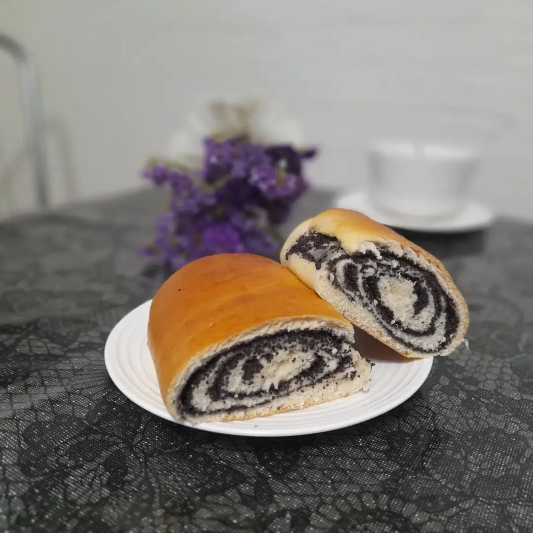 Рулет с маком, 700 гр.